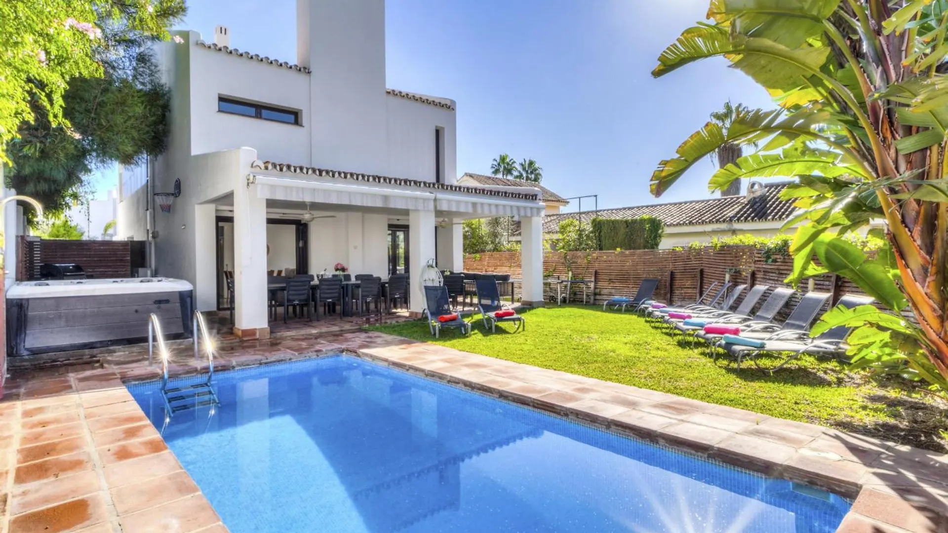 Casa Murillo contacts